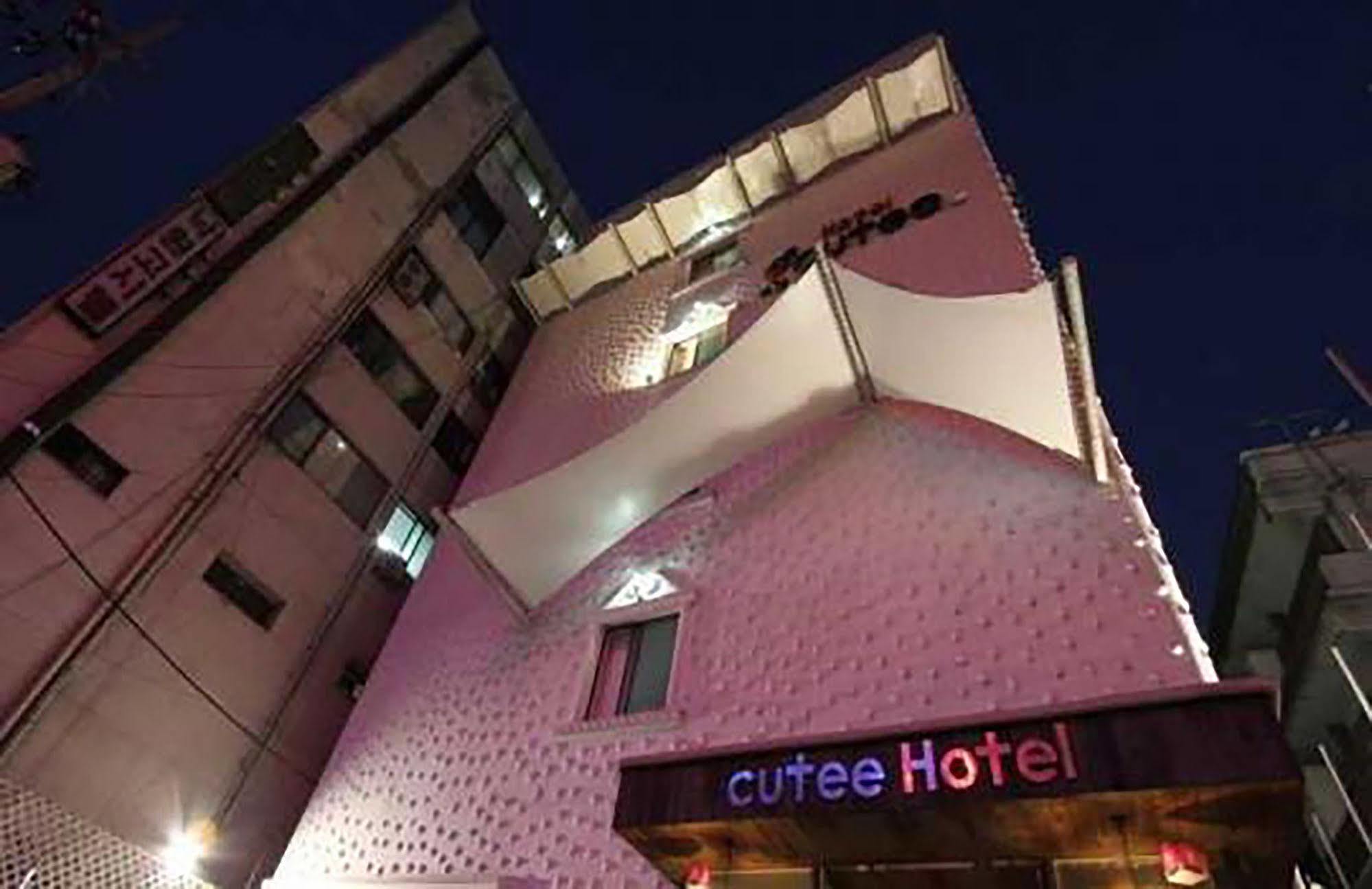 Cutee Hotel Сеул Екстериор снимка